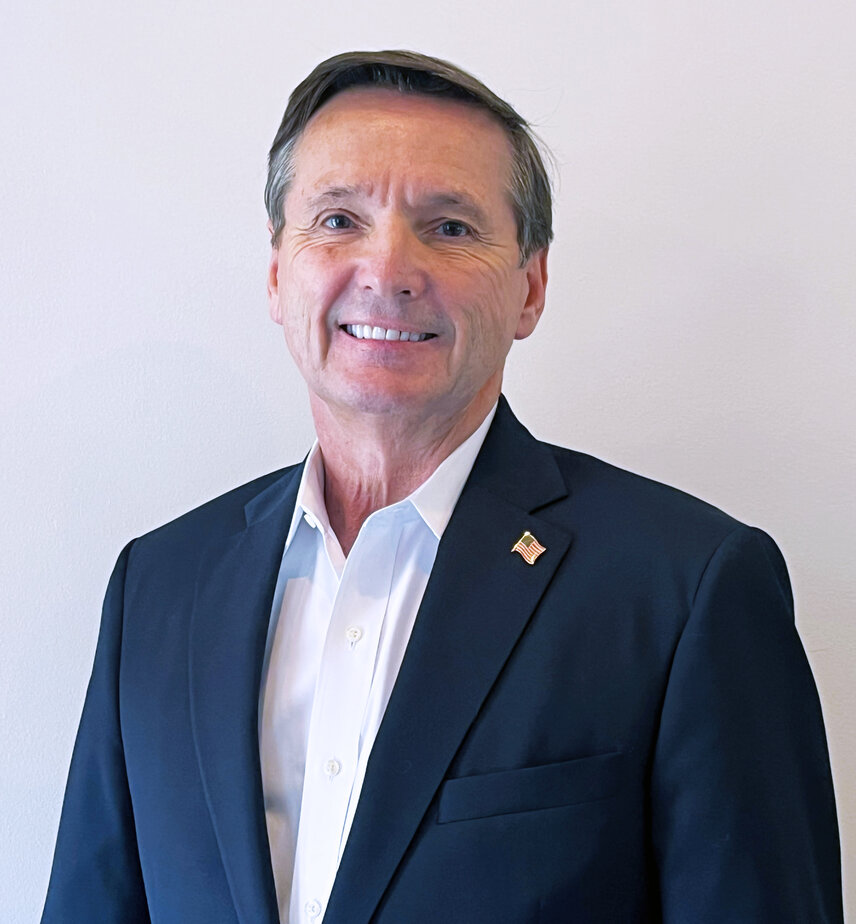 David Taylor ist der Kundenbetreuer für die Flotten- und Handelsabteilung von Monroe Truck Equipment.